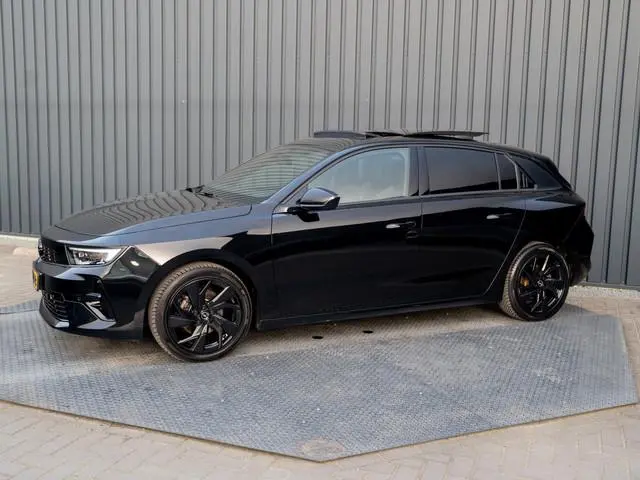 Opel Astra 1.2 Turbo GS | Panodak | 360 Camera | 18'' | Head Up | Prijs Rijklaar!!