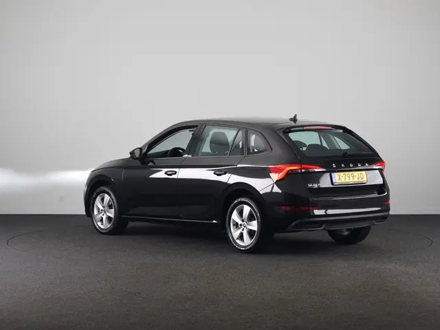 Skoda Scala 1.0 TSI Ambition 110pk | Verlengde garantie | Navigatie via app | Cruise controle | Airc...
