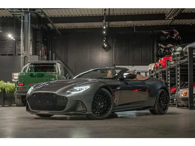 Aston Martin DBS