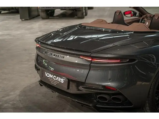 Aston Martin DBS