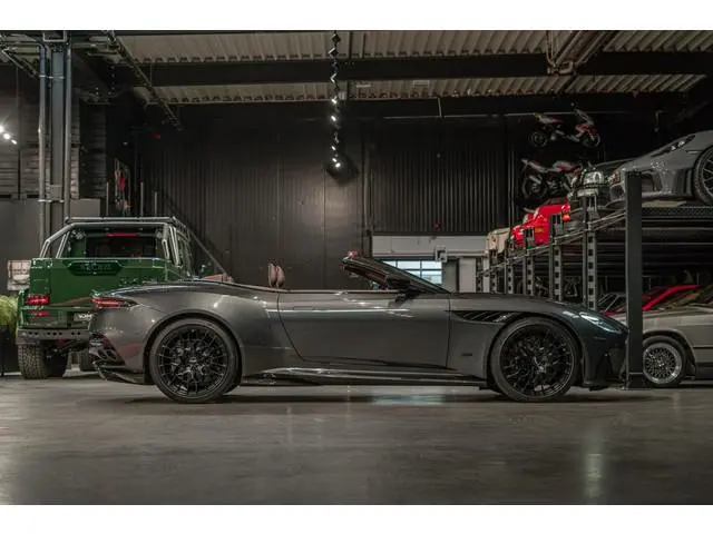 Aston Martin DBS