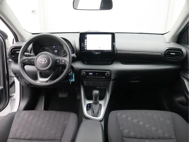 Toyota Yaris 1.5 Hybrid 115 Comfort/ afneembare trekhaak/ zeer mooi!