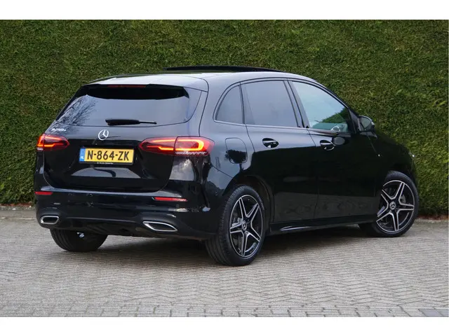 Mercedes-Benz B-klasse B 250 e AMG line Night | Dodehoek Panorama Trekhaak