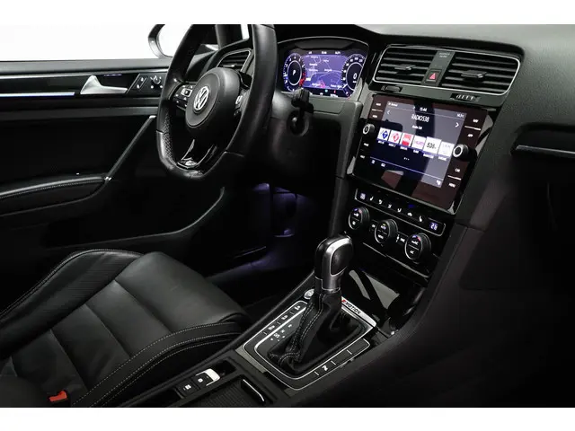 Volkswagen Golf 2.0 TSI 4Motion R | PANORAMADAK | VW DEALER ONDERHOUDEN | 19"
