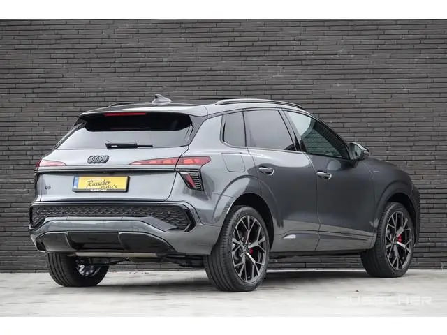 Audi Q3 S-Line | e-hybrid 272Pk | Panoramadak | Head-Up Display | 360° Camera | Sonos Premium Sound...