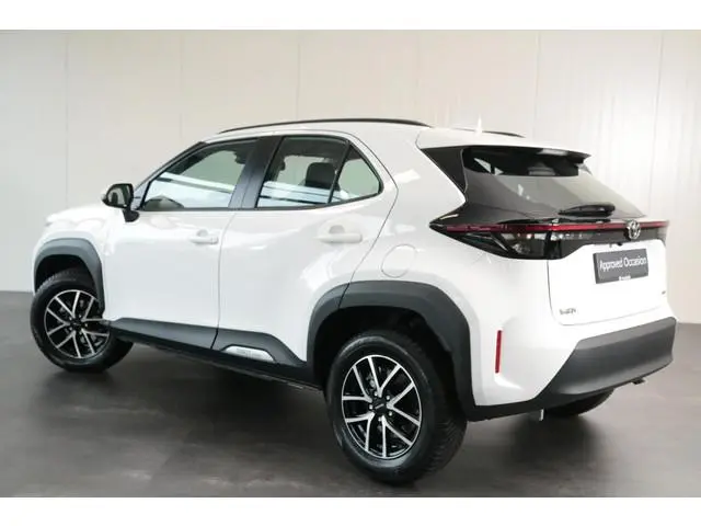 Toyota Yaris Cross 1.5 Hybrid 116 Active Limited , Lichtmetalen velgen, All season banden, Stoelverw...