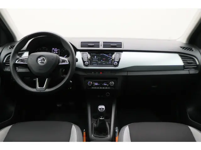 ŠKODA Fabia Combi 1.2 TSI Ambition Businessline Pro Panoramadak