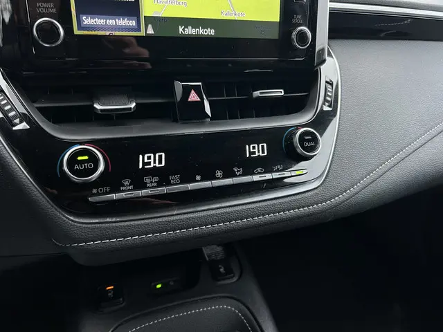 Toyota Corolla Touring Sports