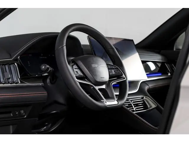 BYD SEAL U