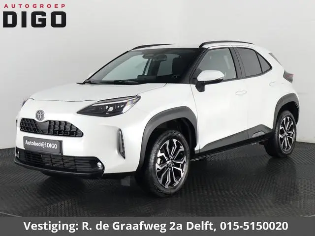 Toyota Yaris Cross 1.5 Hybrid 115 Dynamic | Stuur-/Stoelverwarming | Draadloze telefoonlader | Adapt...