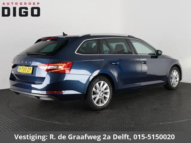 Skoda Superb Combi 1.5 TSI ACT Business Edition Automaat | Navigatie | Stoelverwarming | Camera |