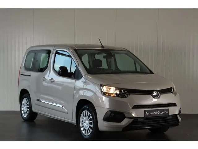 Toyota pro-ace