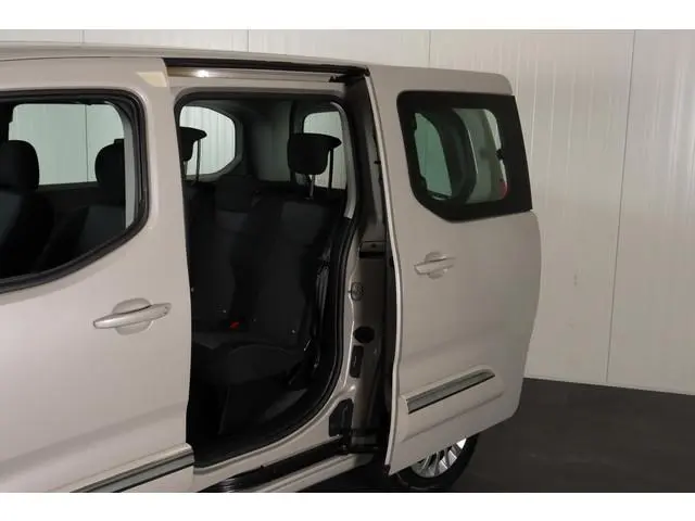 Toyota pro-ace