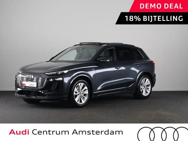 Audi Q6 e-tron S edition 83 kWh | 360 Camera | Panoramadak | Bijrijdersscherm | Privacy Glass | Alar...