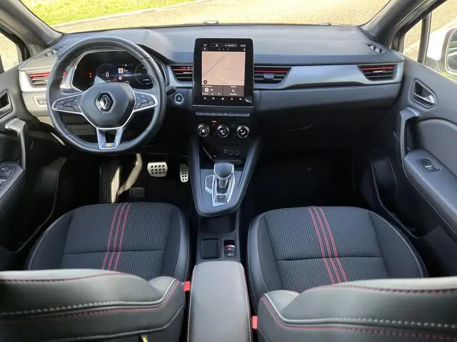 Renault Captur 1.6 E-Tech Hybrid 145PK R.S. Line / Camera / Parkeerhulp V+A / Climate / Navigatie /