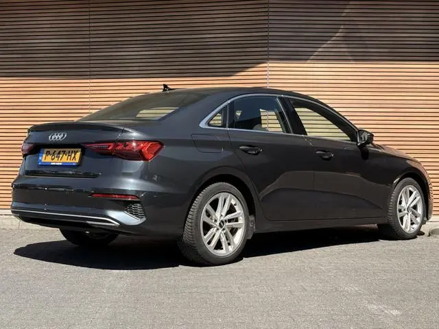 Audi A3 Limousine 30 TFSI Advanced edition
