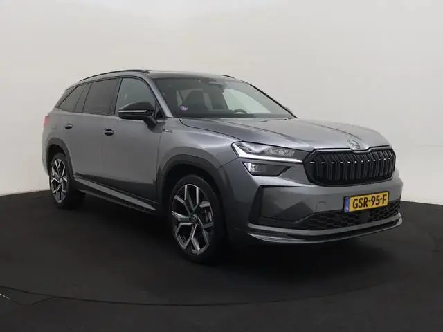 ŠKODA Kodiaq 1.5 TSI PHEV Sportline Business Panodak | Canton | Trekhaak | Led | Winterpakket ORG NL