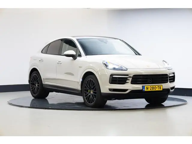 Porsche Cayenne Coupé 3.0 E-Hybrid | 21 Inch | Panoramadak |