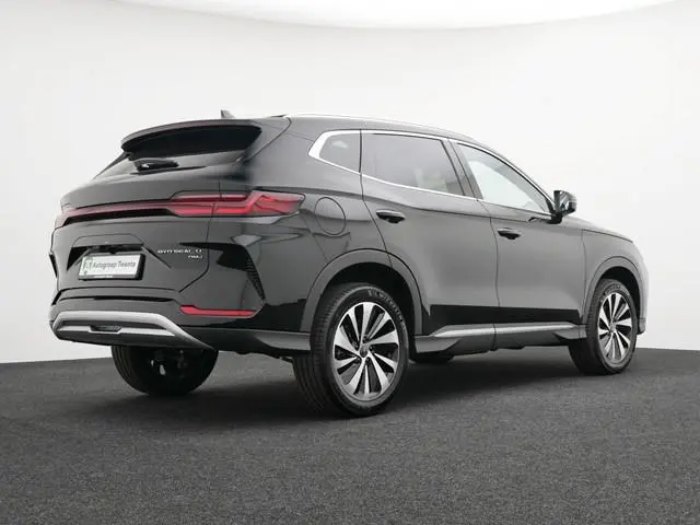 BYD SEAL U