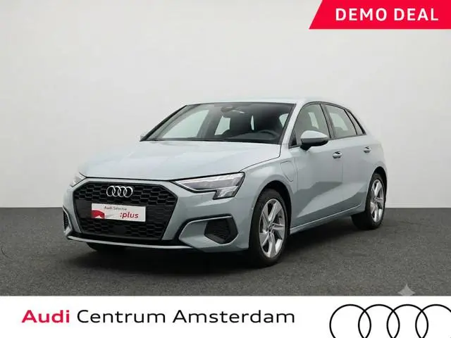 Audi A3 Sportback 40 TFSI e S edition 204pk | Navigatie | Parkeercamera | Navigatie | S-line interie...