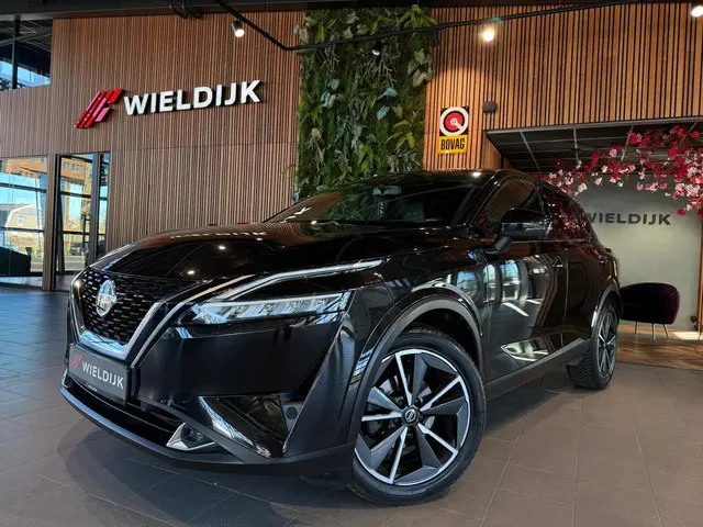 Nissan Qashqai 1.3 MHEV Xtronic Tekna head up