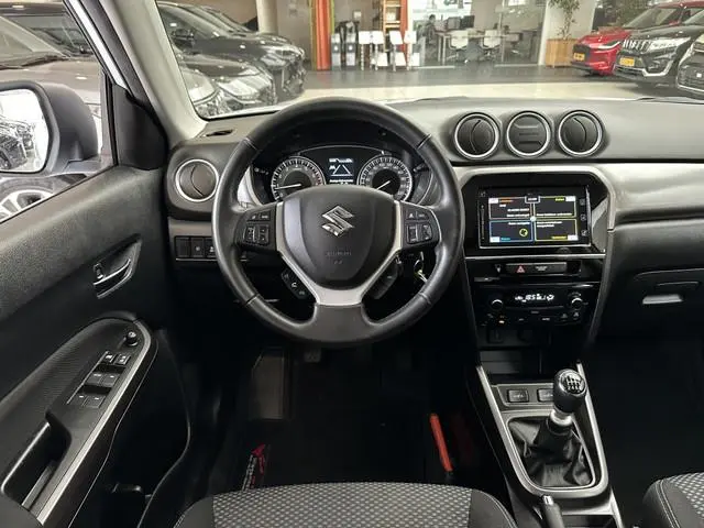 Suzuki Vitara 1.4 Boosterjet Select Hybrid [ BLACK & WHITE I DEALER OH I  CARE
