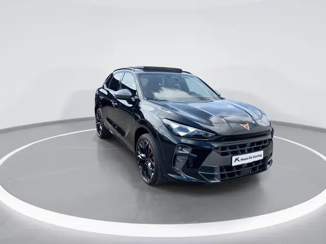 CUPRA Terramar 1.5TSIe-Hybrid 200kW/272PK VZ Performance · Panoramadak · Trekhaak · 360°Camera + Par...