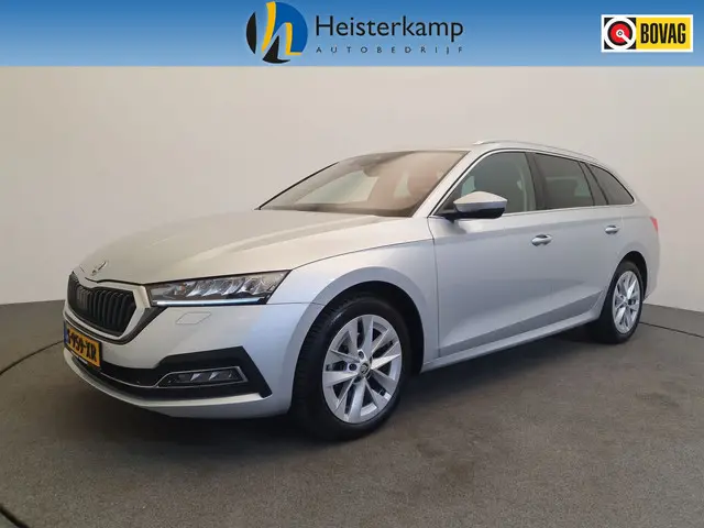 ŠKODA Octavia Combi 1.5 e-TSI 150pk DSG/AUT Business Edition Wegklapbare trekhaak, Camera, Winterpak...