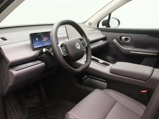 Leapmotor C10