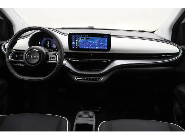 Fiat 500e Icon 42 kWh SOH 94,5%, Virtual Cockpit, Apple Carplay, Lane Assist, 16"