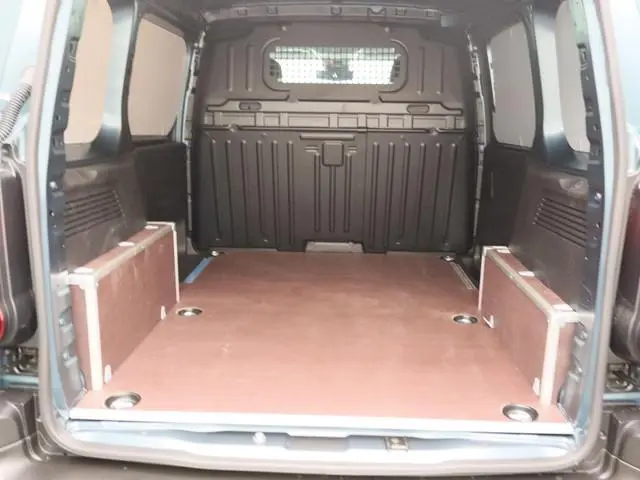 Fiat E-Doblò 136 L1 50 kWh | Tot 8 jaar garantie | Betimmering | Navi | Camera