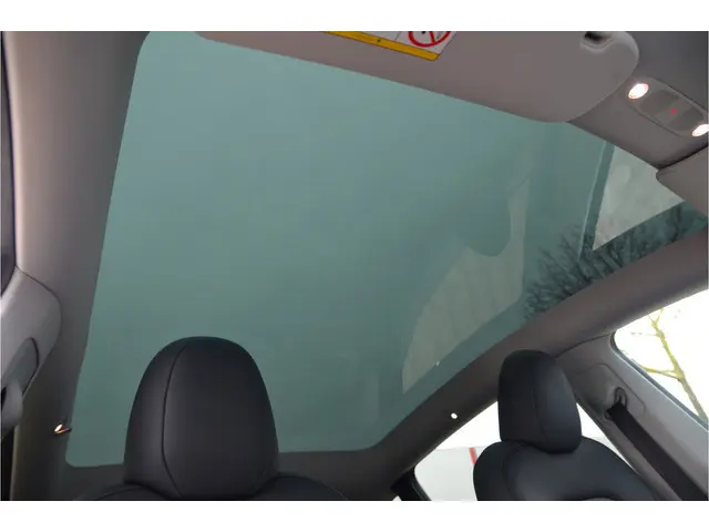 Tesla Model Y Long Range AWD 75 kWh AutoPilot3.0 Ryzen, 20" Alu