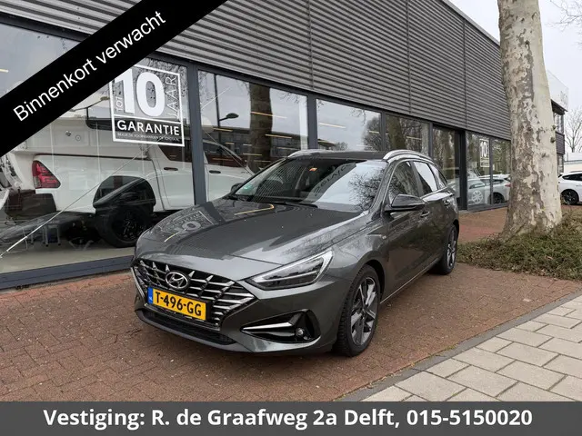 Hyundai i30 Wagon 1.5 T-GDi MHEV Premium | Stuur-/Stoelverwarming | Navigatie | Parkeersensoren voor...