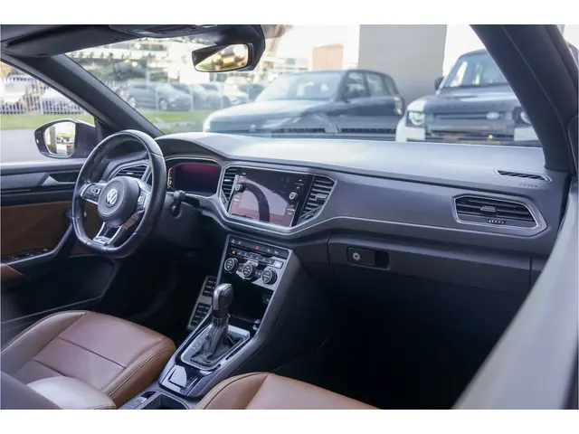 Volkswagen T-Roc Cabrio 1.5 TSI R-Line | Verwarmde voorstoelen | Keyless entry |