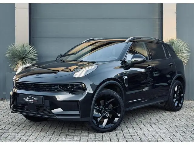 Lynk & Co 01