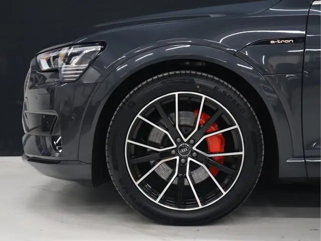 Audi e-tron 55 quattro Business edition Plus 95 kWh [SCHUIFKANTELDAK, APPLE CARPLAY, ANDROID,  ADAPT...