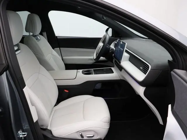 XPENG G6