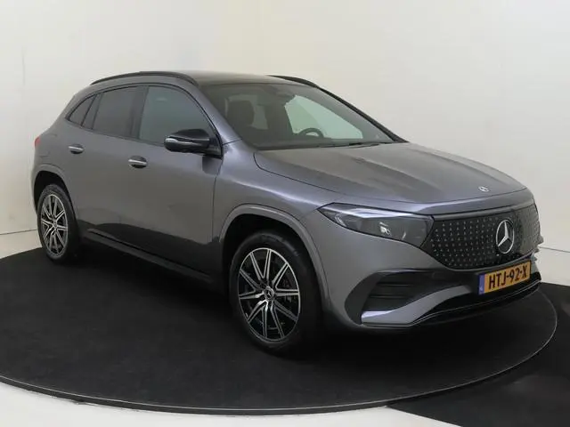 Mercedes-Benz EQA 250+ Business Solution AMG 71 kWh / Memory-Stoelen / Night-Pakket / 360Graden-Came...