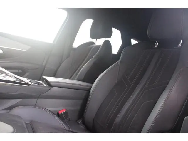 Peugeot 3008 1.6 HYbrid 225PK GT PACK BUSINESS BLACK PACK | AFNEEMBARE TREKHAAK | ADAPTIVE CRUISE CO...