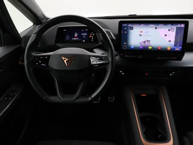 CUPRA Born ADRENALINE ONE 62 kWh 204 PK + ADAPTIVE CRUISE | 19 INCH | SFEERVERLICHTING