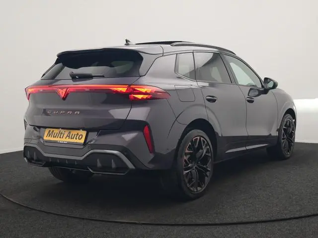 CUPRA Terramar 1.5 TSI e-Hybrid VZ Copper Edition PHEV 272pk DARK VOID METALLIC | Panodak | Head Up...