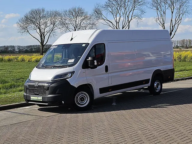 PEUGEOT BOXER 2.2 l4h2 automaat navi