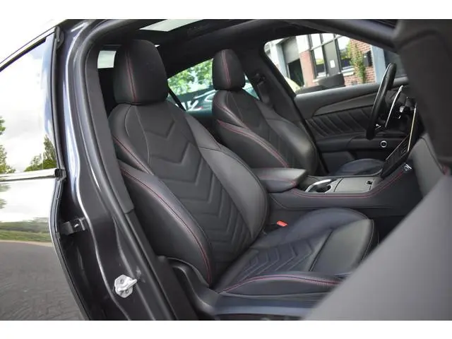 Maserati Grecale