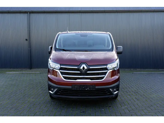Renault Trafic Renault Trafic Blue dCi 150PK | L2H1 | 9-Zits | EX BTW/BPM | LED | Camera | Navi | Zi...