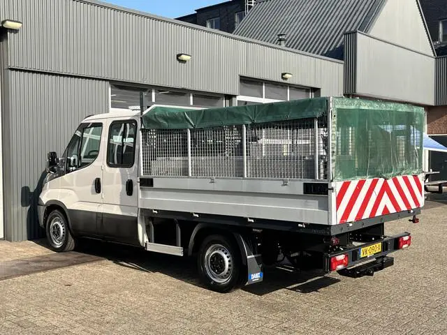 Iveco Daily 35S11D 2.3 DC 7 persoons 3500kg trekgewicht Airco Euro 5 Pick-up Open laadbak Bakwagen 1...