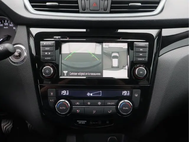 Nissan Qashqai 1.3 DIG-T Design Edition/ unieke km!