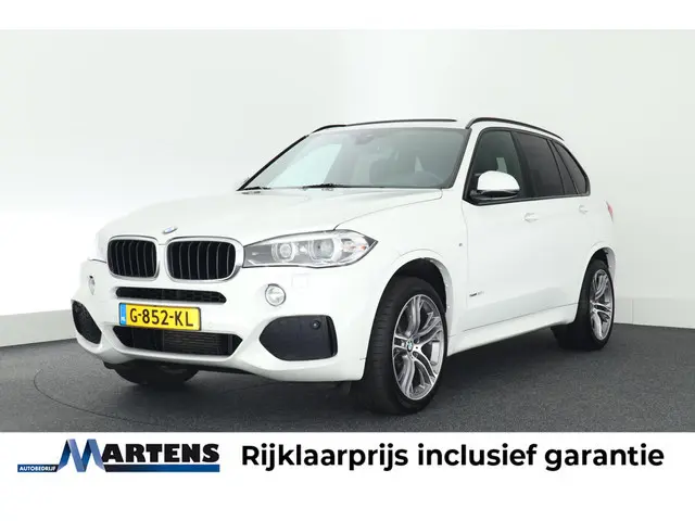 BMW X5 xDrive30d 259pk High Executive M-Sport Panoramadak Trekhaak Leder Memory Camera Keyless Navig...