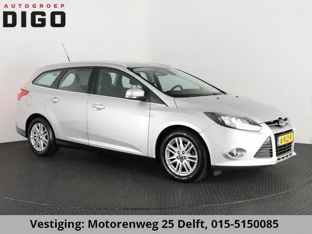 Ford Focus Wagon 125 PK SILVERLINE NAVI. DISTRIBUTIE RECENT NL AUTO, DEALER OH. TREKHAAK. CLIMA. CRU...
