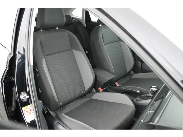 Volkswagen Taigo 1.0 TSI 116pk DSG Life Edition Camera Keyless App-Connect