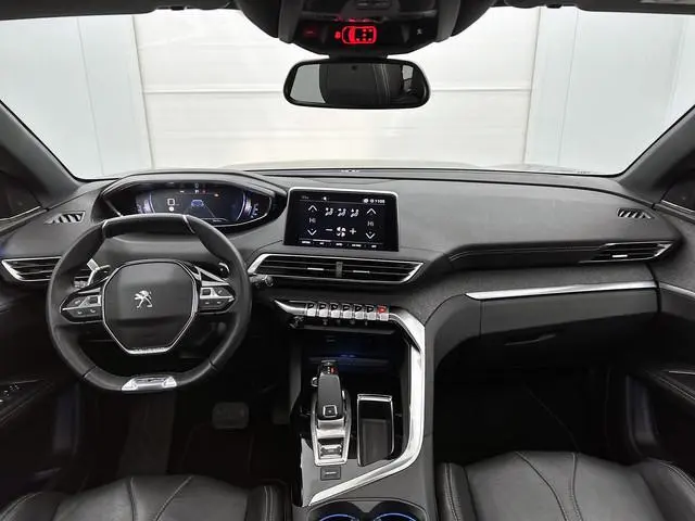 Peugeot 5008 1.5 HDI Automaat 7Pers. GT-Line / Panoramadak / Trekhaak / Leder / Airco-ecc./ Xenon /...